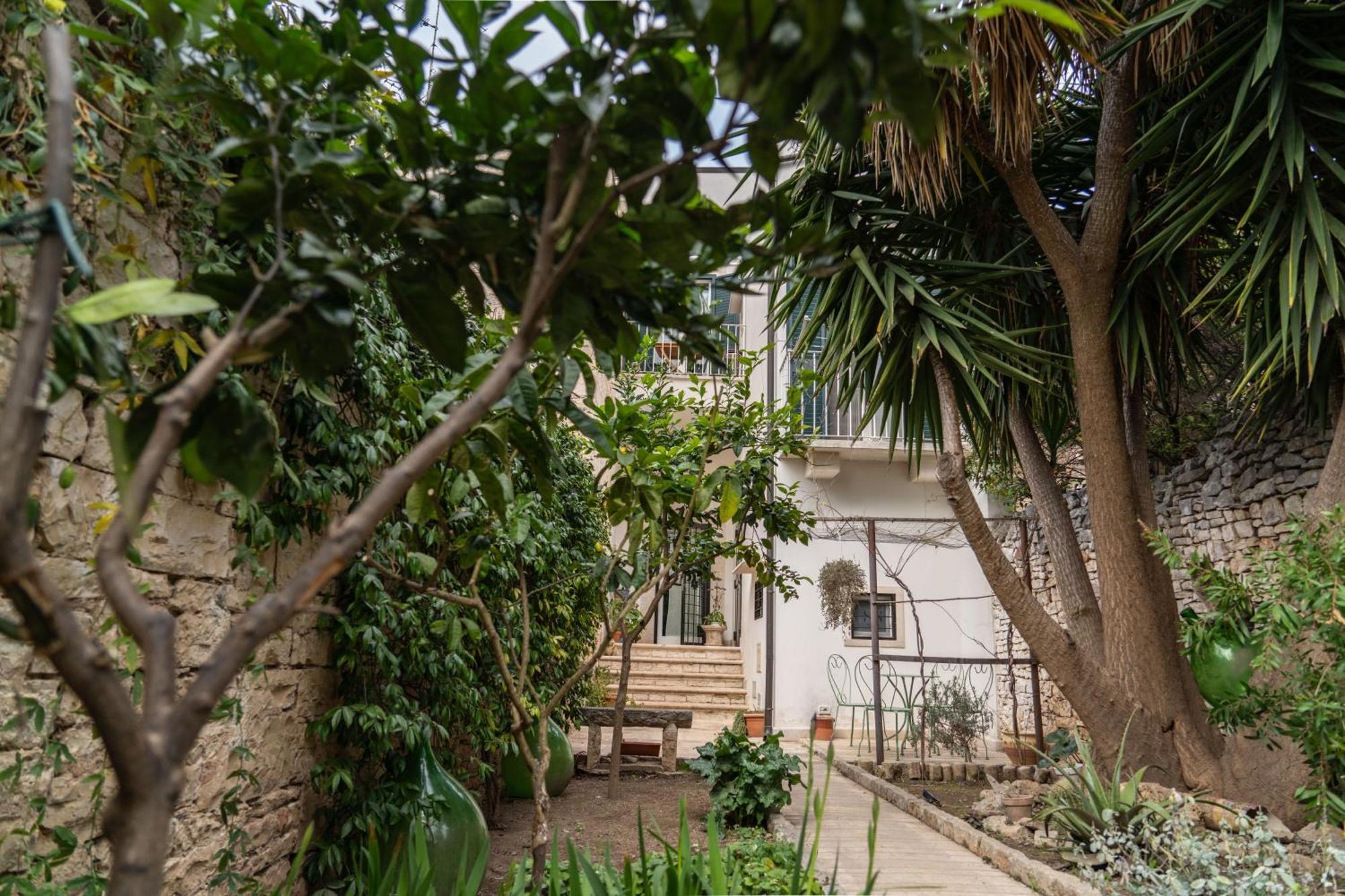 Casa Vacanze Alisei Terlizzi Exterior photo